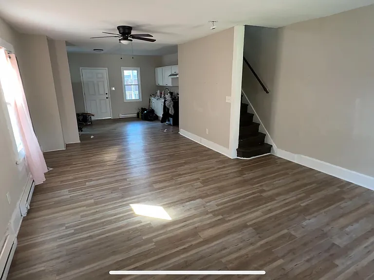 1014 Snyder Ave — Photo 2