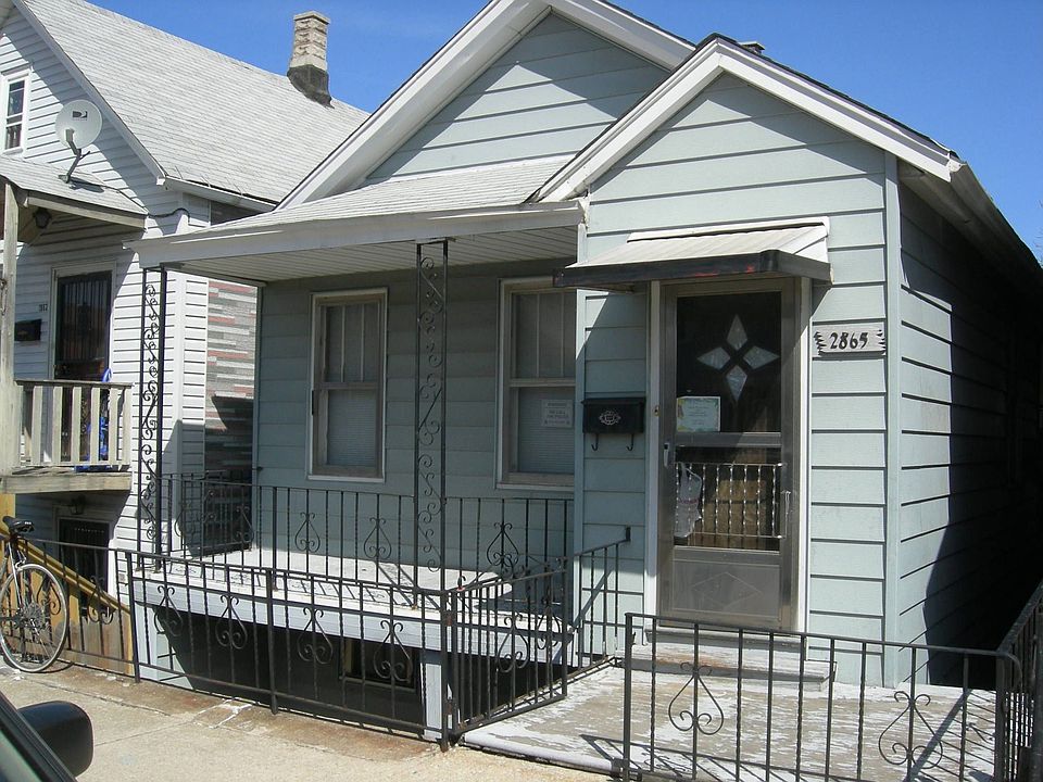 2nd image of 2865 S Keeley St