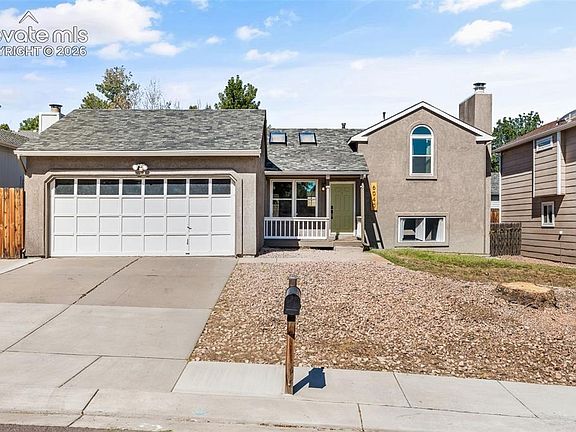 2nd image of 6040 Ursa Ln