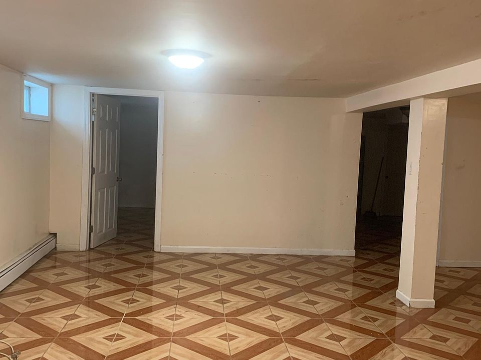 1st image of 226 17th Ave #1
