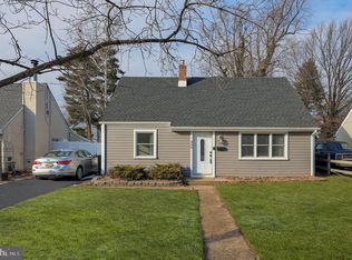 266 Eaton Ave, Hamilton, NJ 08619