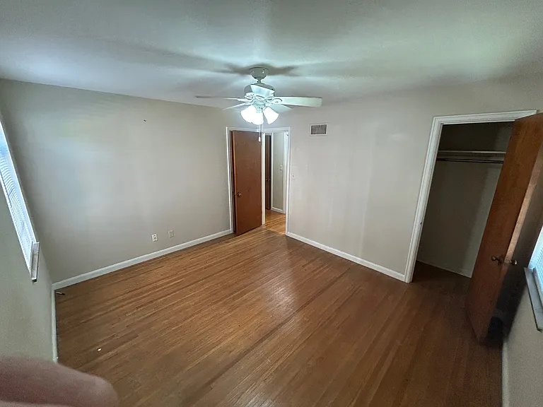 Bedroom 2/2