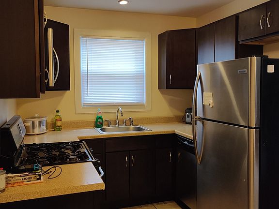 2nd image of 2801 W Waveland Ave APT 1D