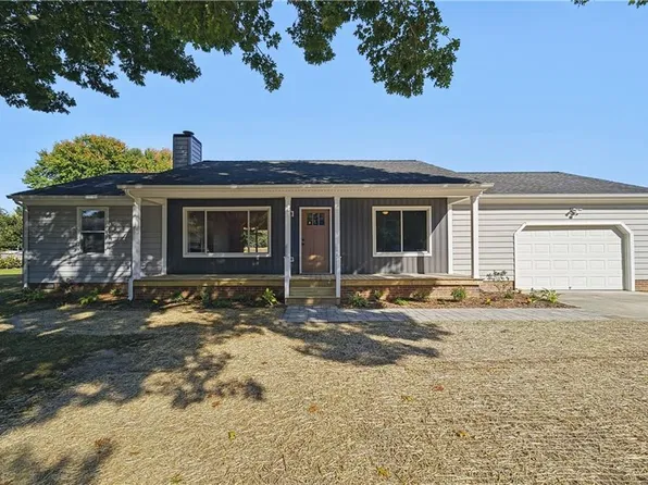 104 N Maragret Ct, Yorktown, VA 23692