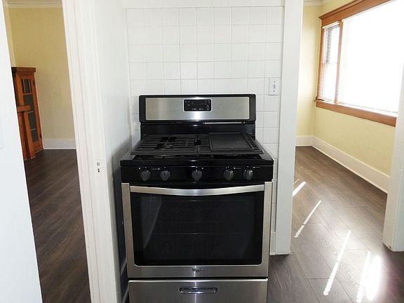 5th image of 291 Cerritos Ave
