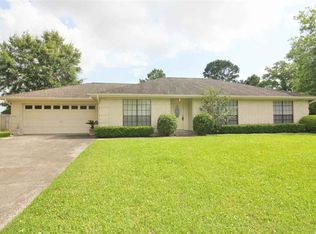 1613 Linns Way, Beaumont, TX 77706