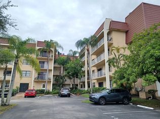 9301 SW 92nd Ave APT A320, Miami, FL 33176