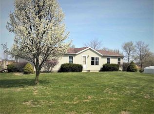 4800 W Albion Rd, Ligonier, IN 46767