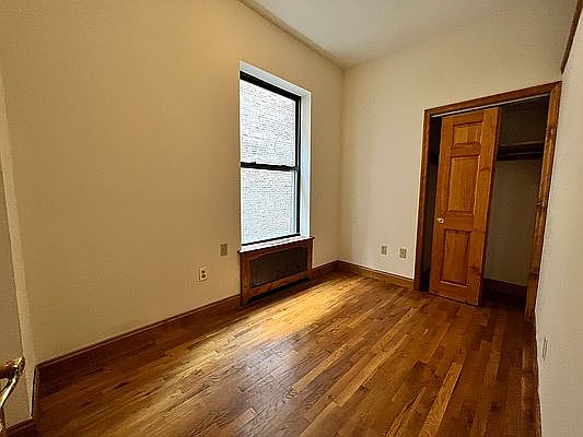3rd image of 73 W 71st St #4B