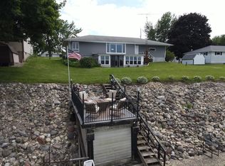 W2184 Melmar Dr, Markesan, WI 53946