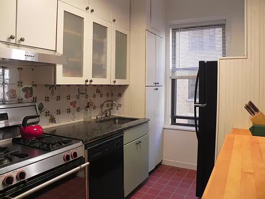 4th image of 215 W 92nd St APT 13E