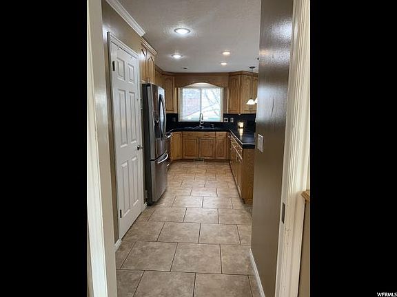 4th image of 6093 S Kamas Dr