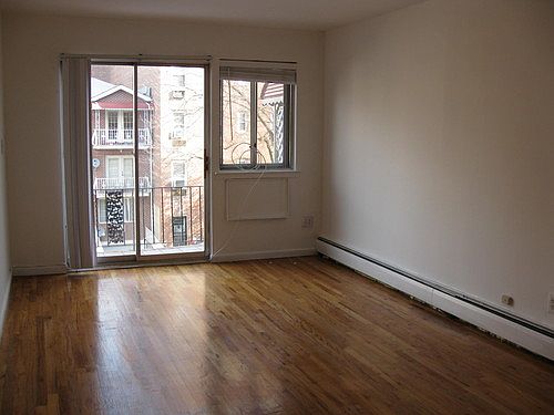 5th image of 8340 Talbot St