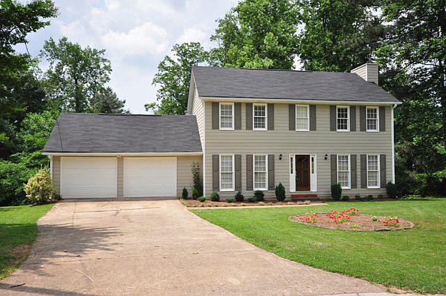 1st image of 231 Vistawood Ln