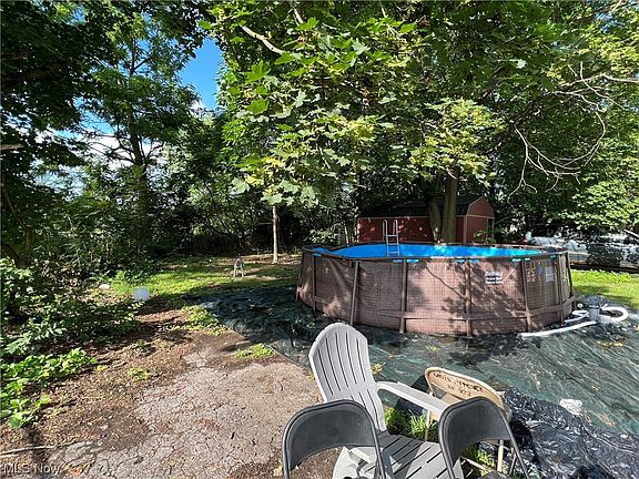 4th image of 2178 Burton St SE