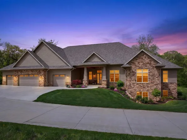 6245 Enclave Ln, Johnston, IA 50131