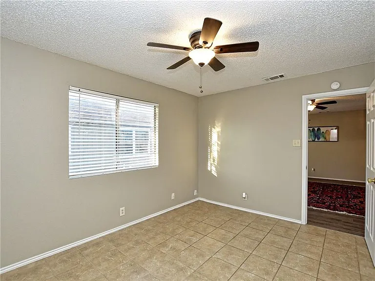 5401 Spring Meadow Rd #B — Photo 11