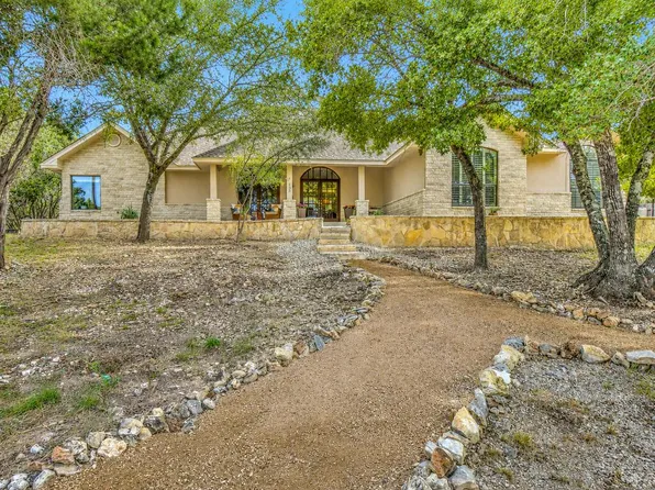 236 Rimrock Cir W, Hunt, TX 78024