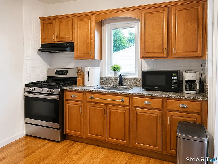 19 Hale St #1 — Photo 3
