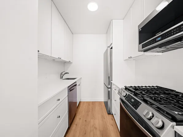 343 East 74th Street image 3 of 9