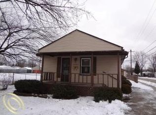 27304 Palmer Blvd, Madison Heights, MI