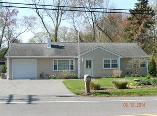 672 County Rd, Barrington, RI 02806