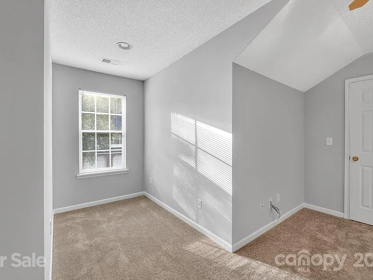 10125 University Park Ln #2601 — Photo 11
