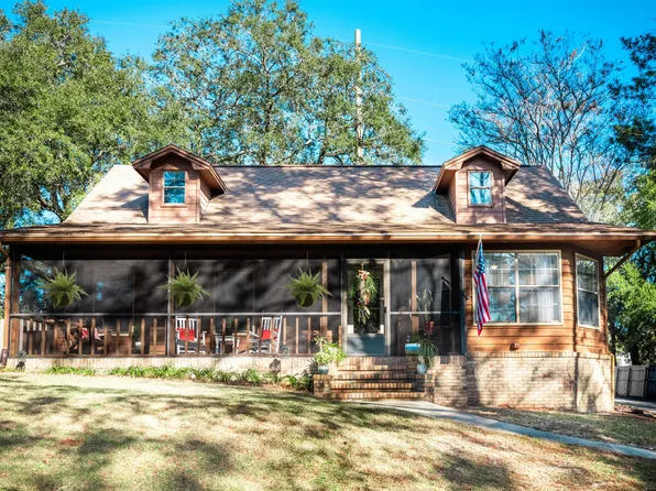 2463 Duncan Dr, Niceville, FL 32578