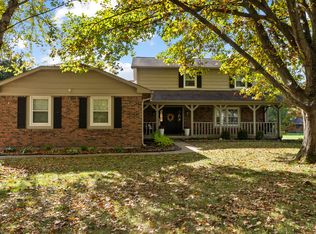 1224 S Vera Dr, New Palestine, IN 46163