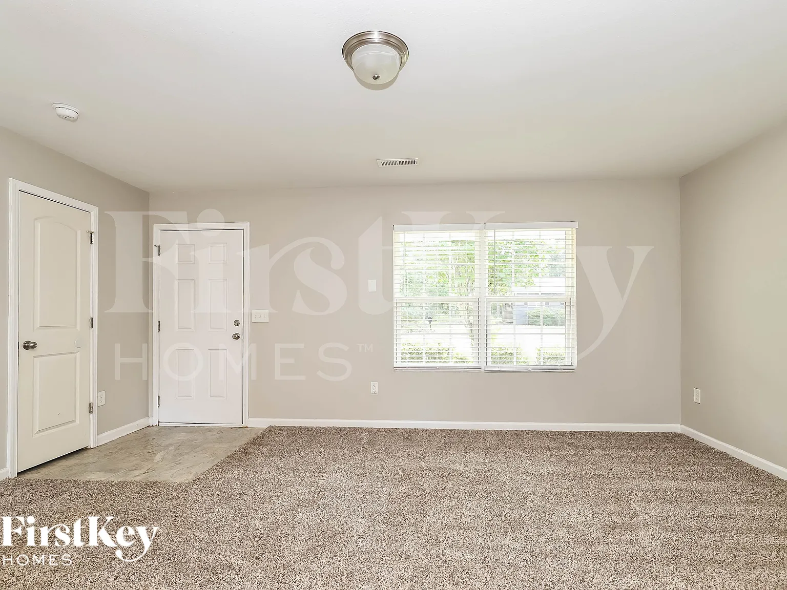 3 bed, 2.5 bath, 1600 sqft, $1,760 — Photo 3