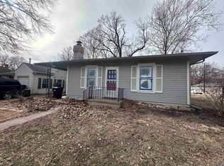 2001 SW High Ave, Topeka, KS 66604