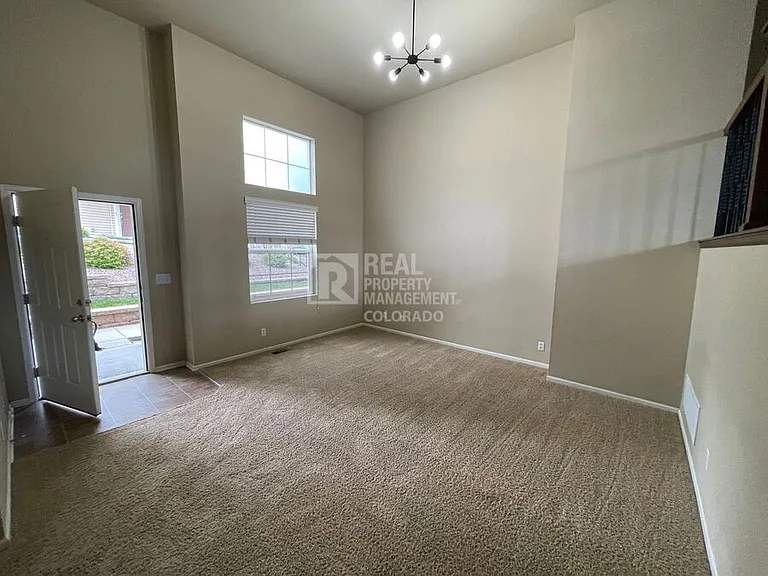 2608 Stonecrop Ridge Grv — Photo 2