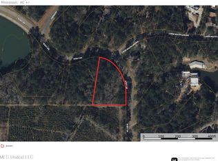 179 W Bay Dr, Lumberton, MS 39455