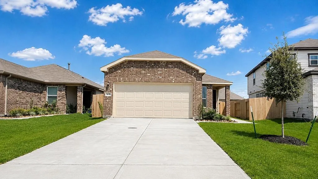 4 bed, 1604 sqft, $1,980 — Photo 1