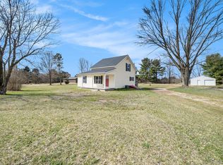 11547 E Silver Lake Rd, Byron, MI 48418