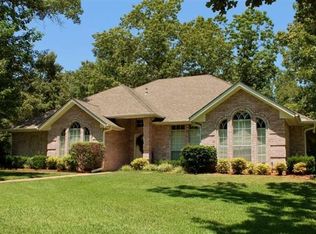 346 Bent Tree Cir, Powderly, TX 75473