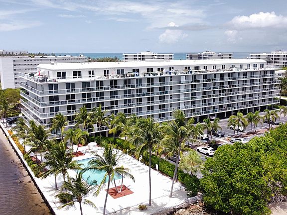 5th image of 2560 S Ocean Boulevard #416