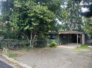2011 Harbor Dr, Springfield, OR 97477