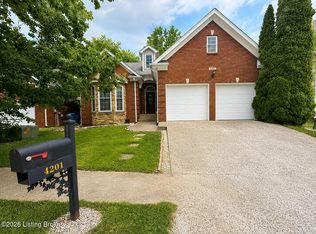 4201 Sunny Crossing Dr, Louisville, KY 40291