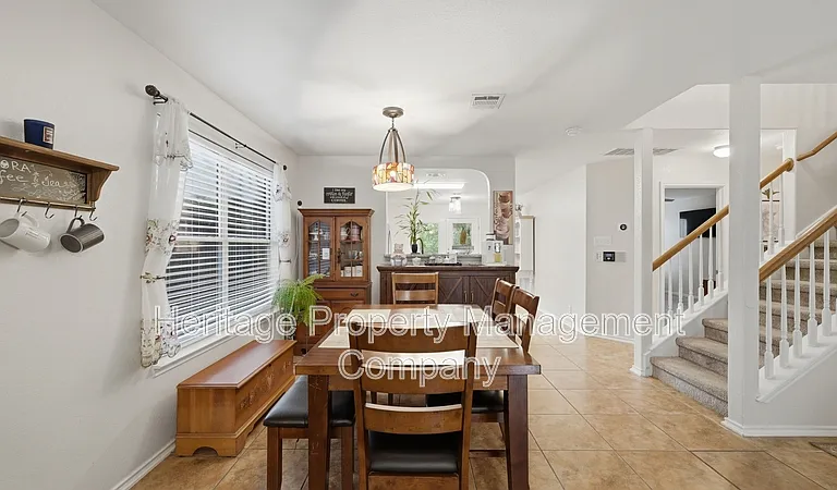 2909 Ashwood Rd — Photo 9