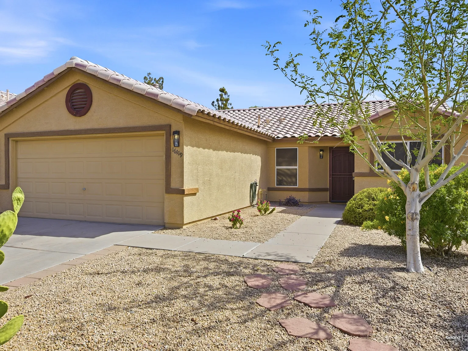 3 bed, 2.0 bath, 1159 sqft, $1,895 — Photo 3