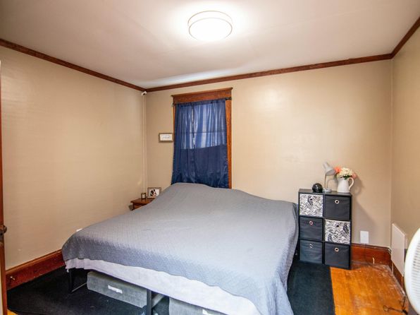 lewiston-maine-125392318 picture