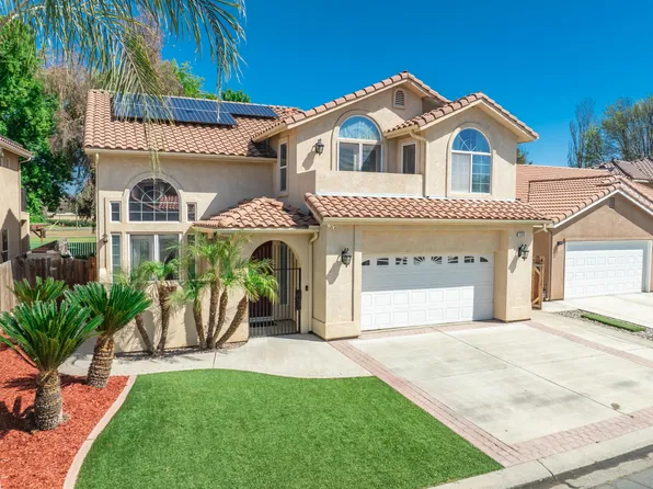 220 Lake Drive, Lemoore, CA 93245