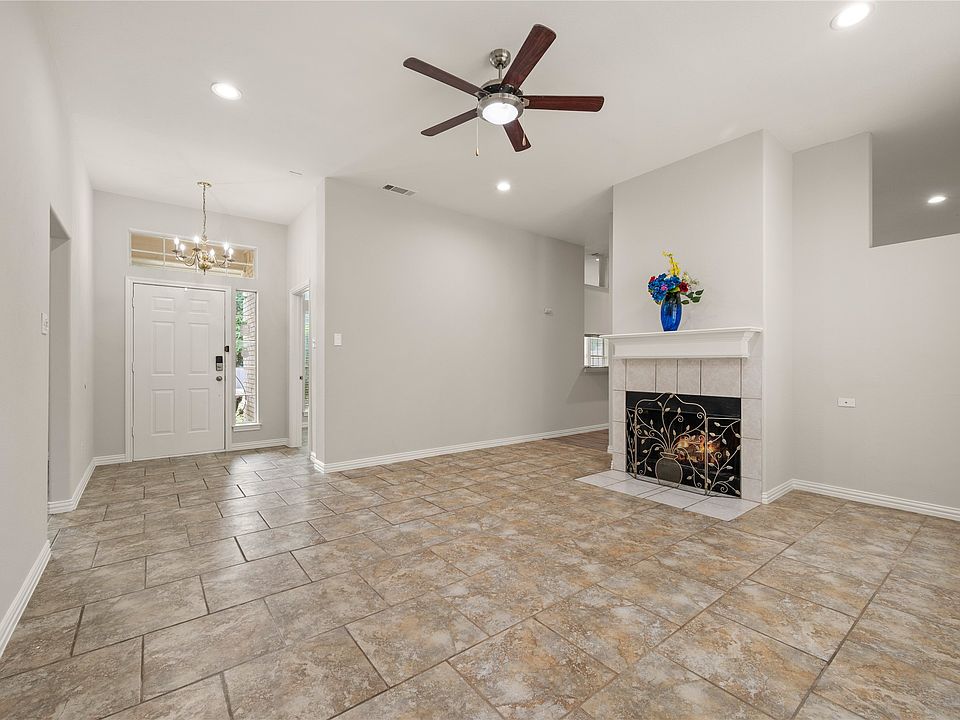 Saruwa2♡ 7809 Amelia Road # A