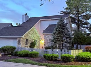 16321 Bellingham Dr, Chesterfield, MO 63017