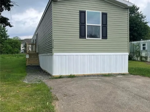 5118 A Holly Rd, Mount Pleasant, PA 15666