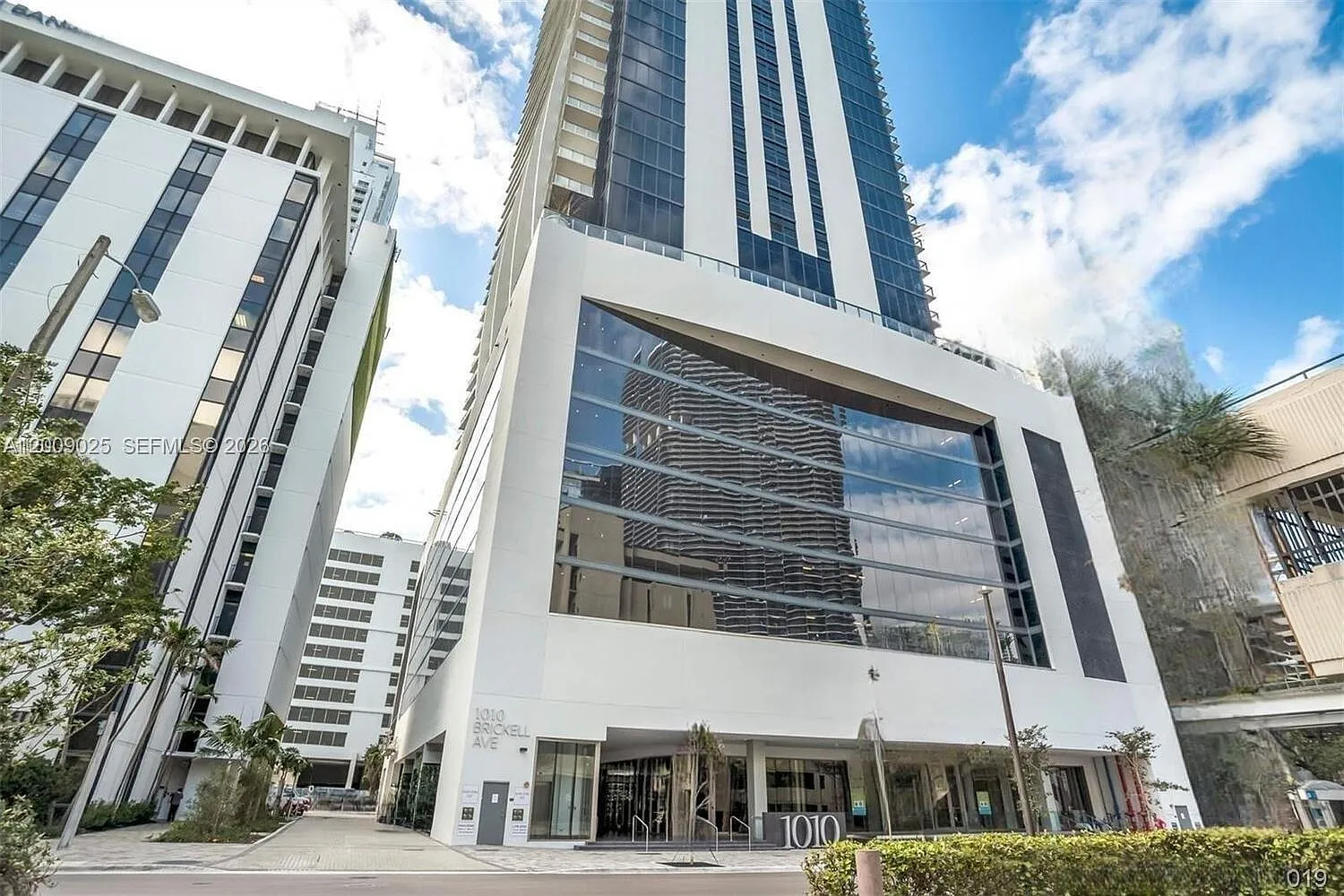 1010 Brickell Condo — Photo 2