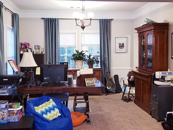 Open dining room to living room