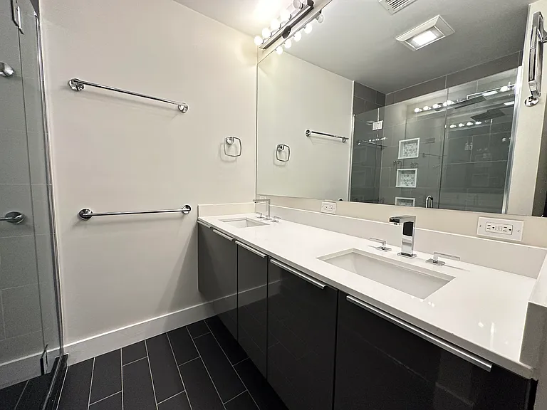 658 Massachusetts Ave #3 — Photo 27