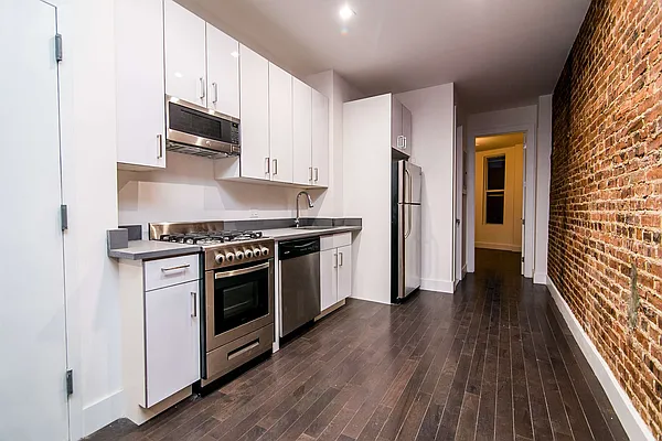 Rented by Nooklyn NYC LLC | media 23